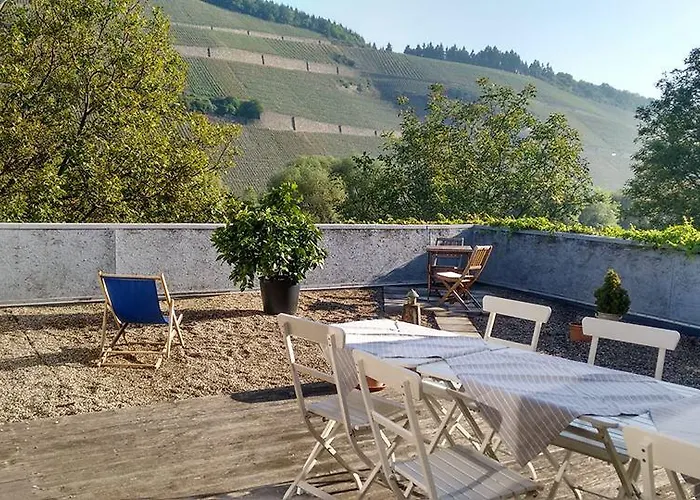 Weingut Harald Konrad Fehres 公寓 *